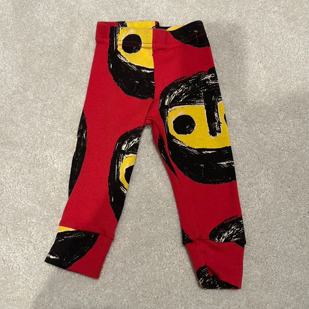Like New! NUNUNU The Warriors Leggings (0-6 Months)